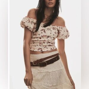 By Anthropologie Puff-Sleeve Off-The-Shoulder
Corset Blouse Top L